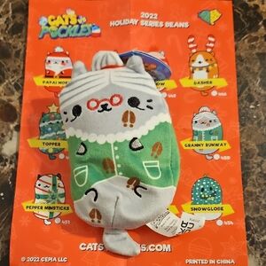 Cats vs Pickles 2022 Series Bean Plush Granny Runway